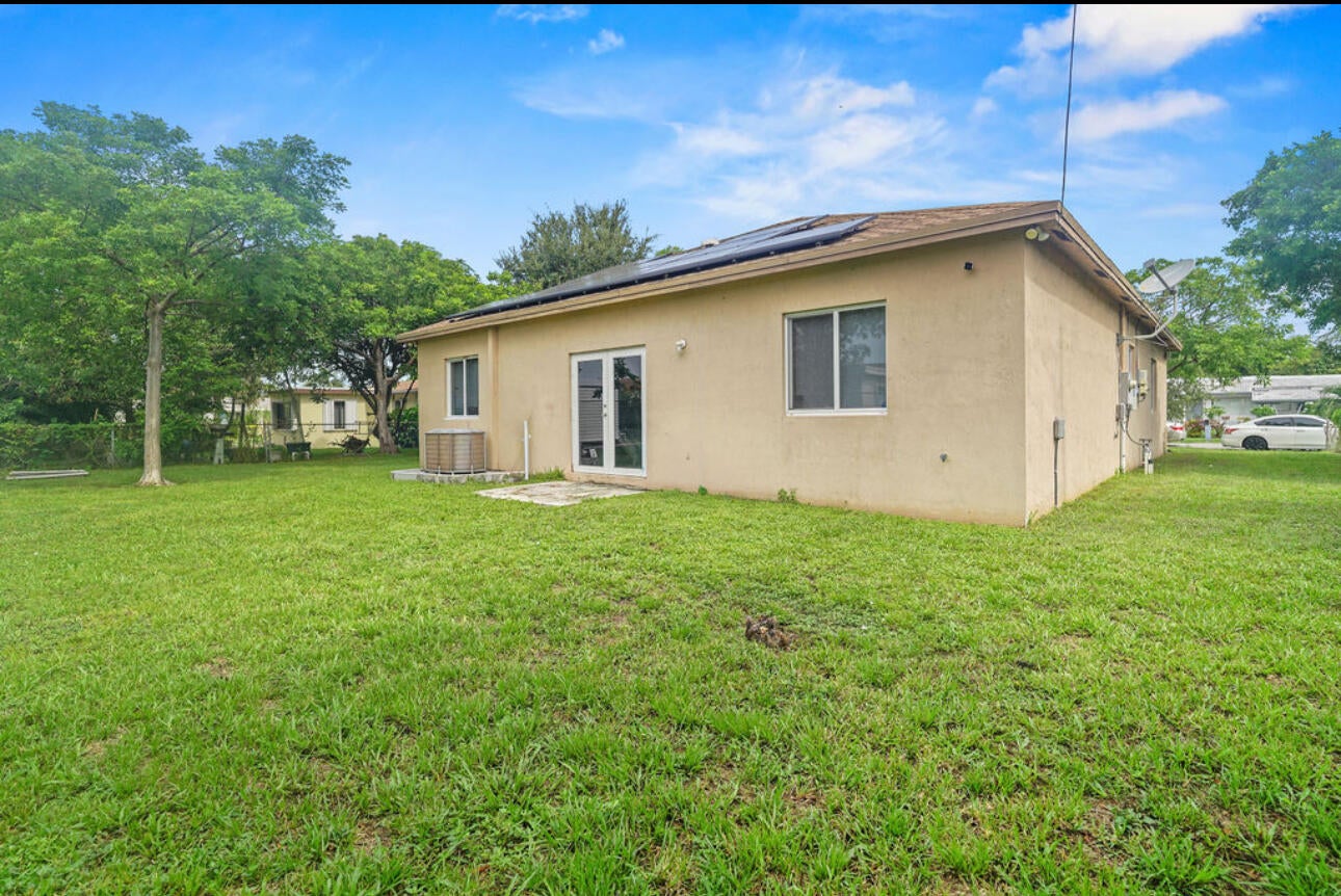 2430 NW 13TH Street