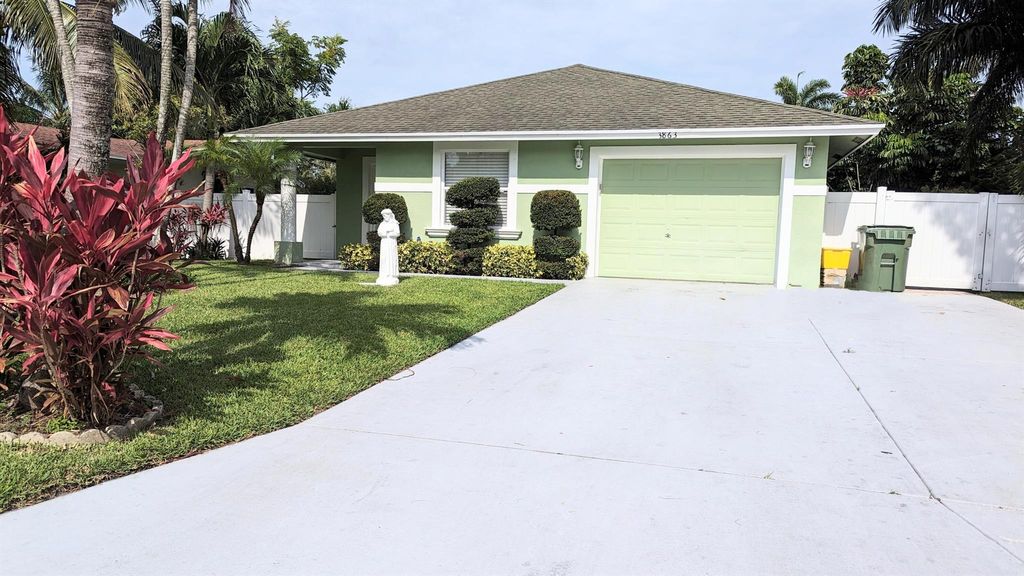 Photo of 3863 Corrigan Court, Palm Springs, FL 33461 (MLS # R10896938)