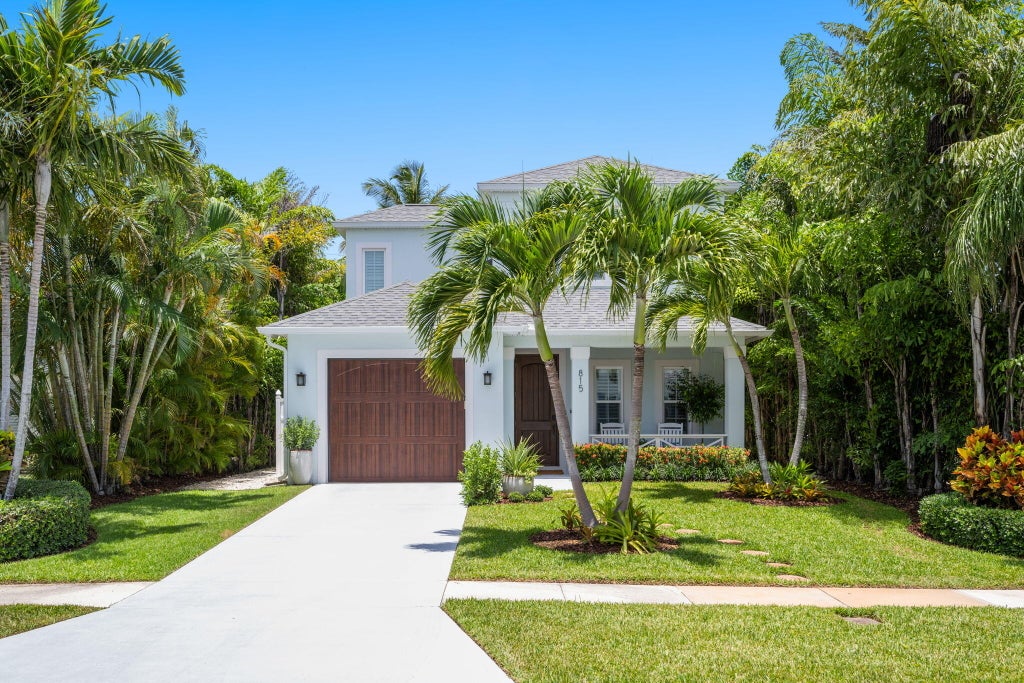 Photo of 815 Cypress Road, Vero Beach, FL 32963 (MLS # R11111636)