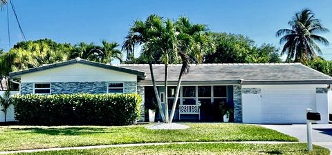 2640 NE 50th St Lighthouse Point FL 33064
