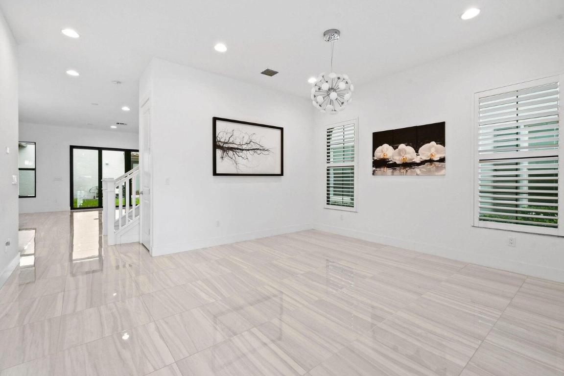 1221 Faulkner Terrace Terrace