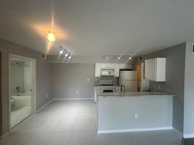 THE CLUB AT ST LUCIE WEST - Residential Lease