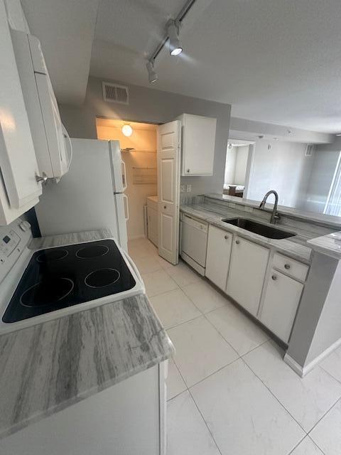 THE CLUB AT ST LUCIE WEST - Residential Lease