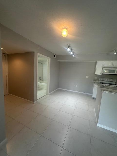 THE CLUB AT ST LUCIE WEST - Residential Lease