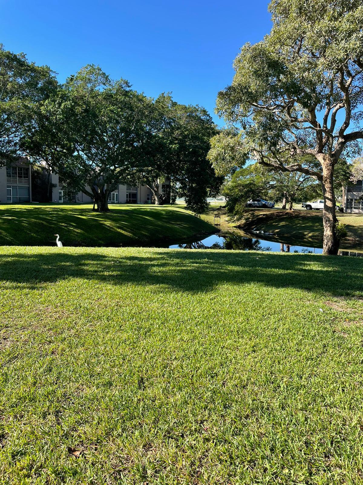 LAGO DEL REY CONDO - Residential