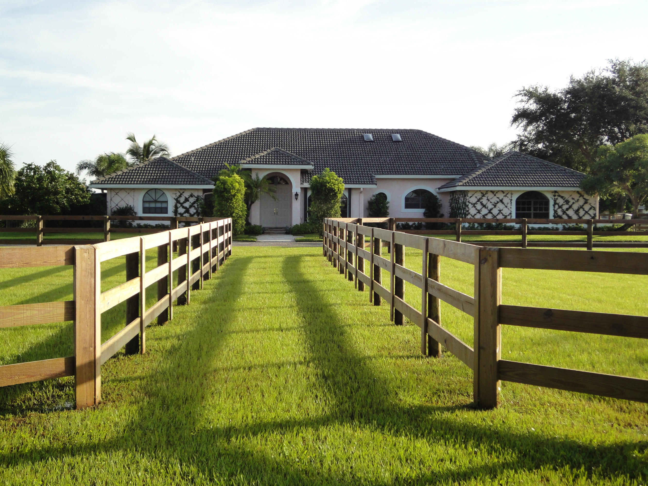 Saddle Trail Park Wellington - Land