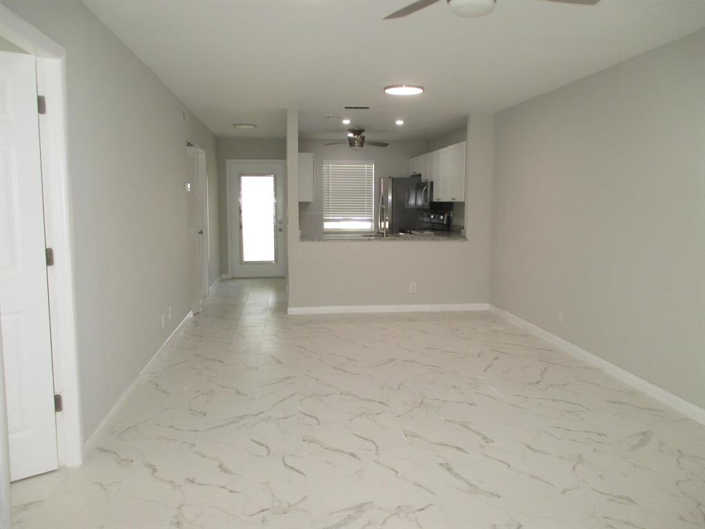 GOLDEN LAKES VILLAGE - Residential