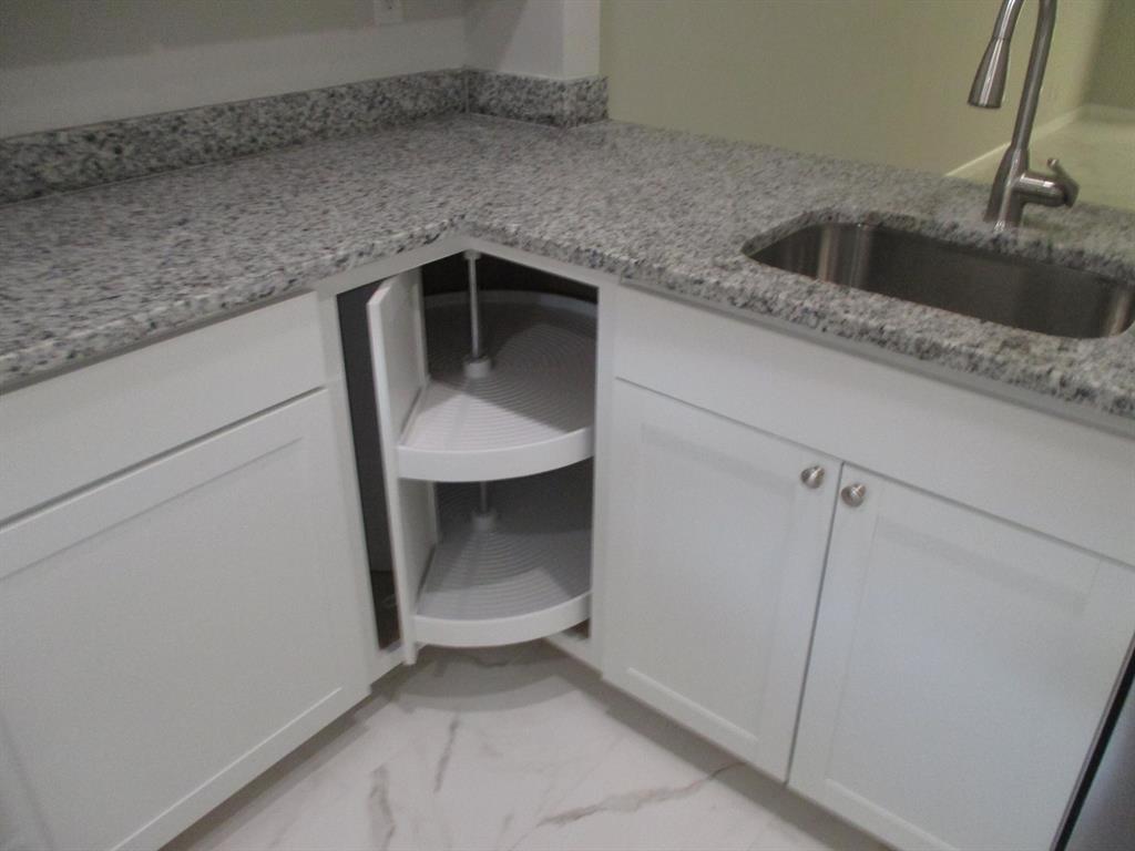 GOLDEN LAKES VILLAGE - Residential