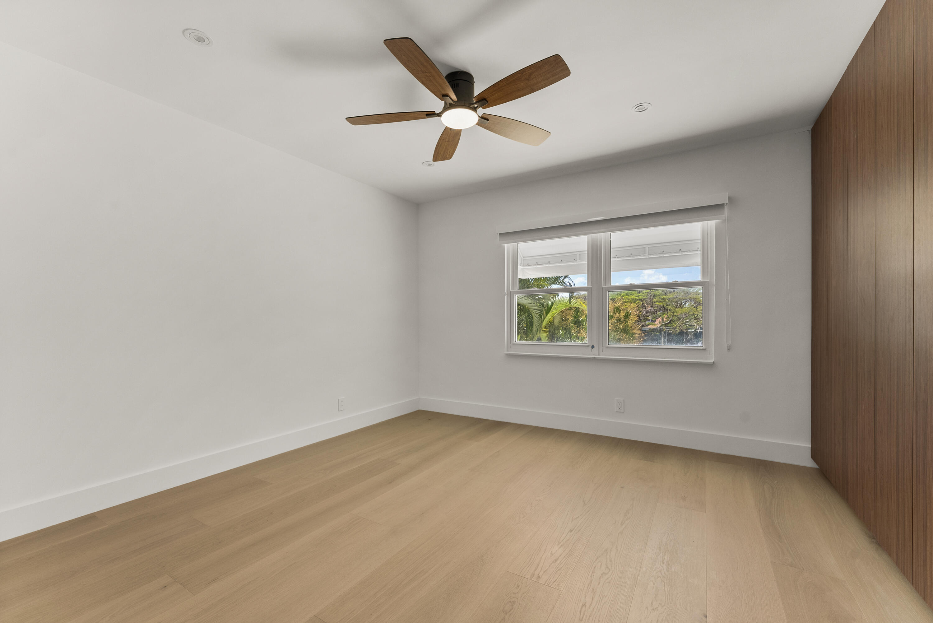 PELICAN HARBOR PH 4 - Residential