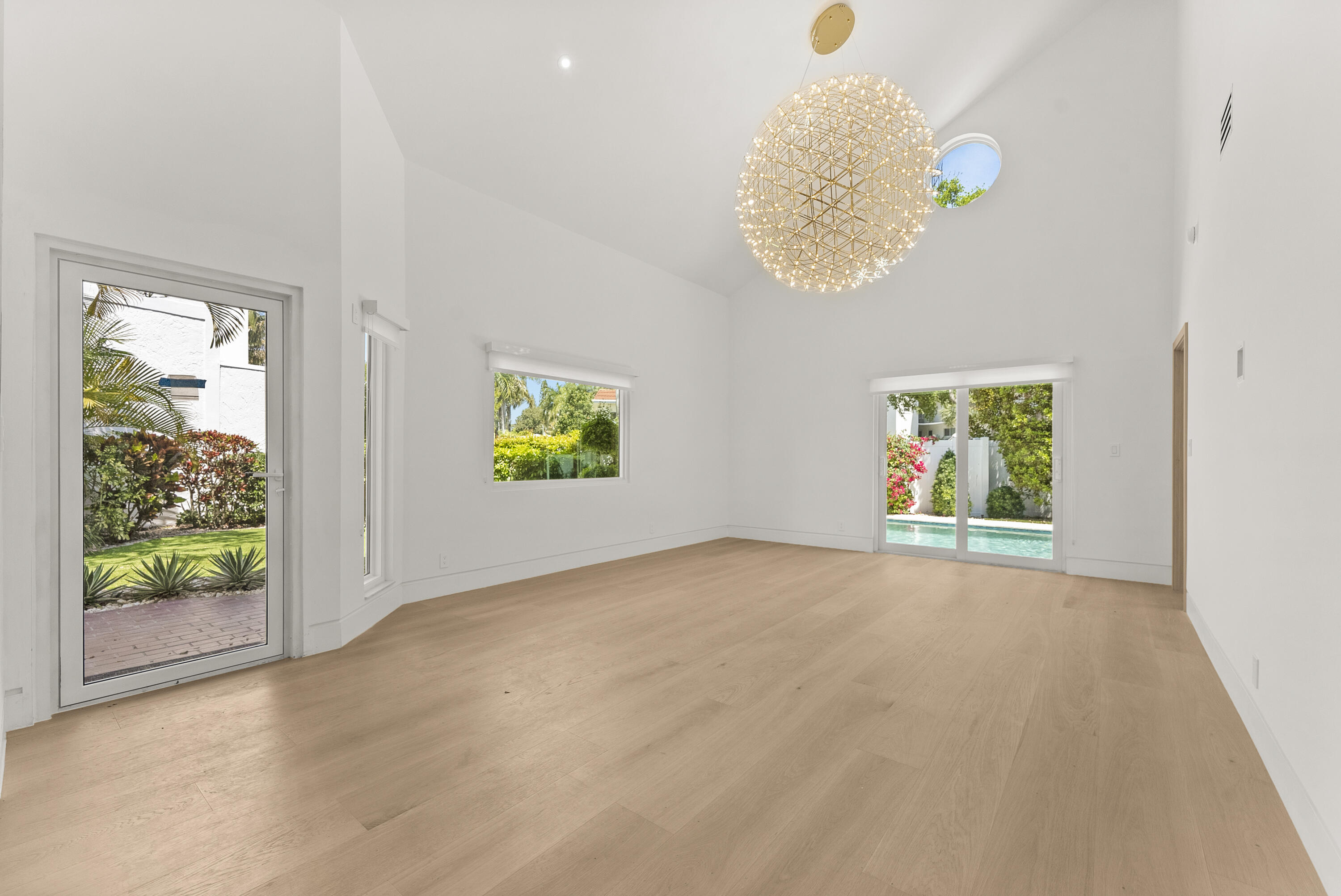 PELICAN HARBOR PH 4 - Residential