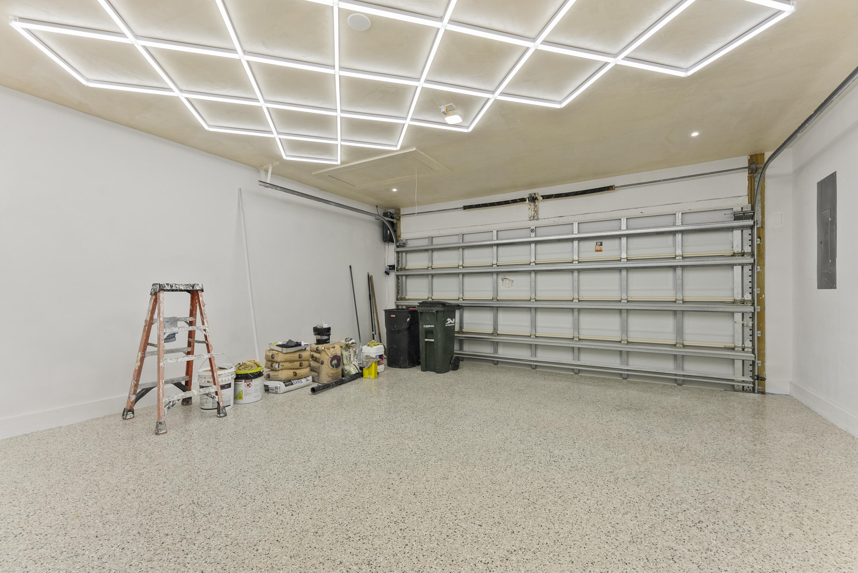 PELICAN HARBOR PH 4 - Residential