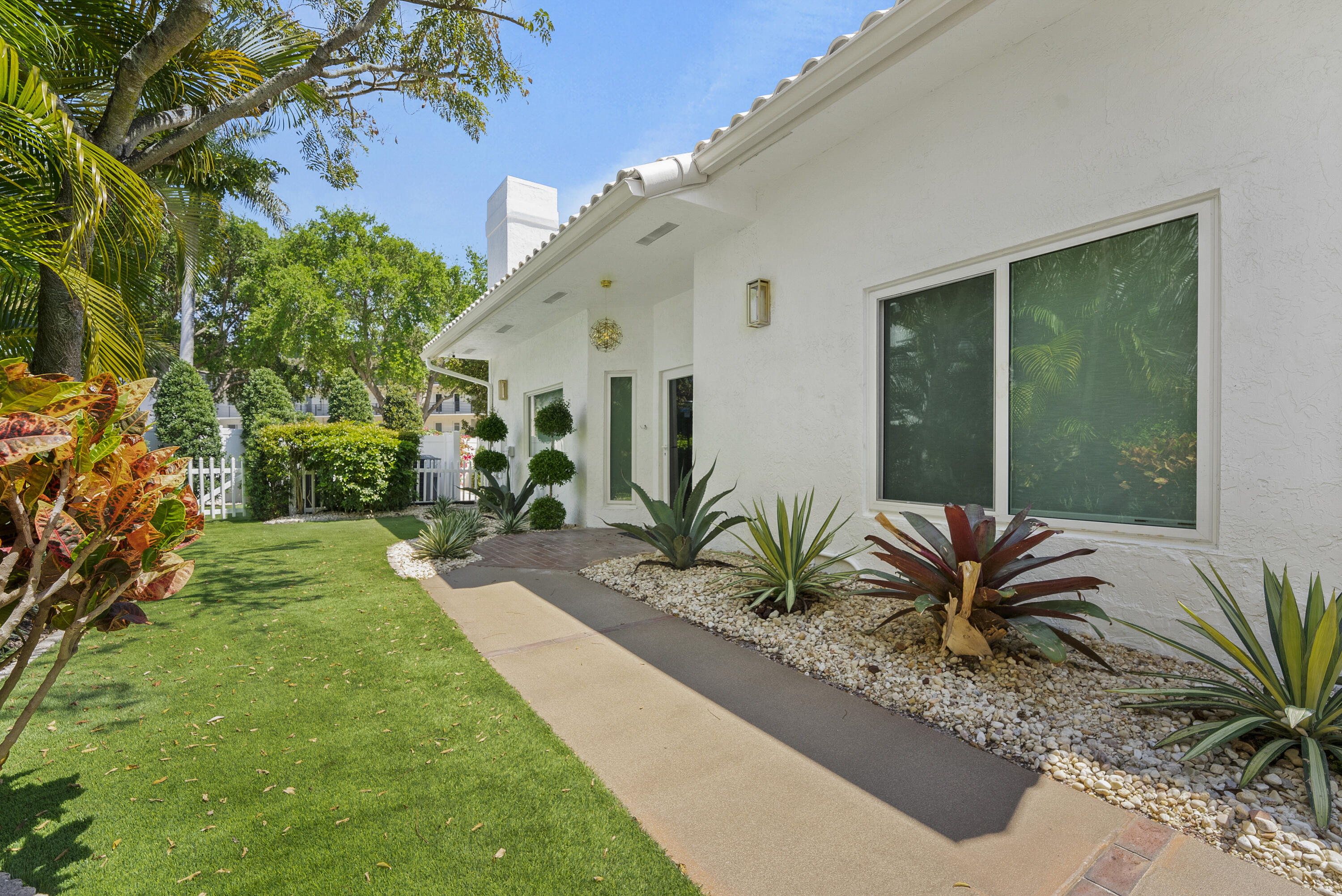 PELICAN HARBOR PH 4 - Residential