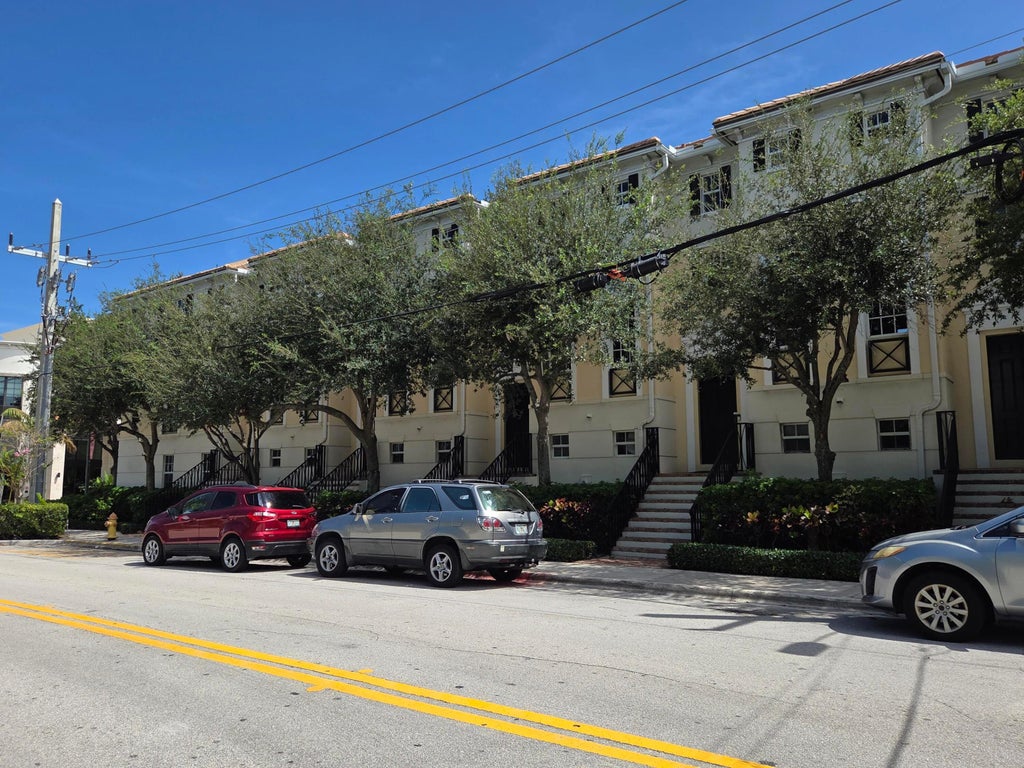 Photo of 75 NE 5TH Avenue #M, Delray Beach, FL 33483 (MLS # B26070166)