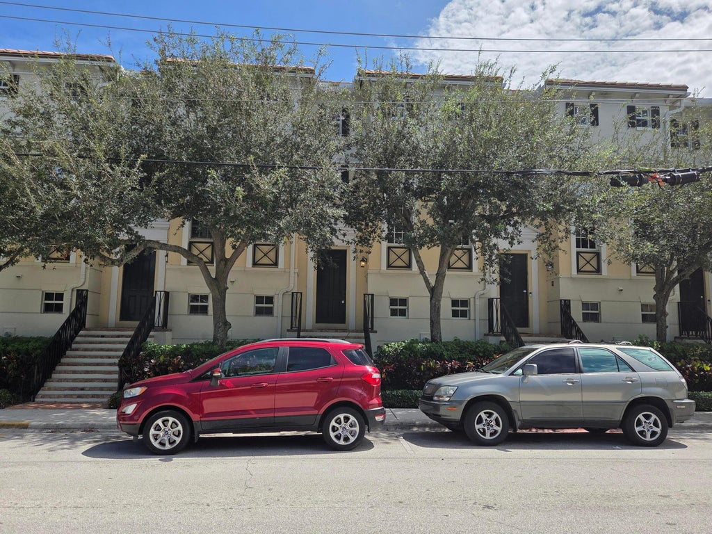 Photo of 75 NE 5TH Avenue #M, Delray Beach, FL 33483 (MLS # B26070166)