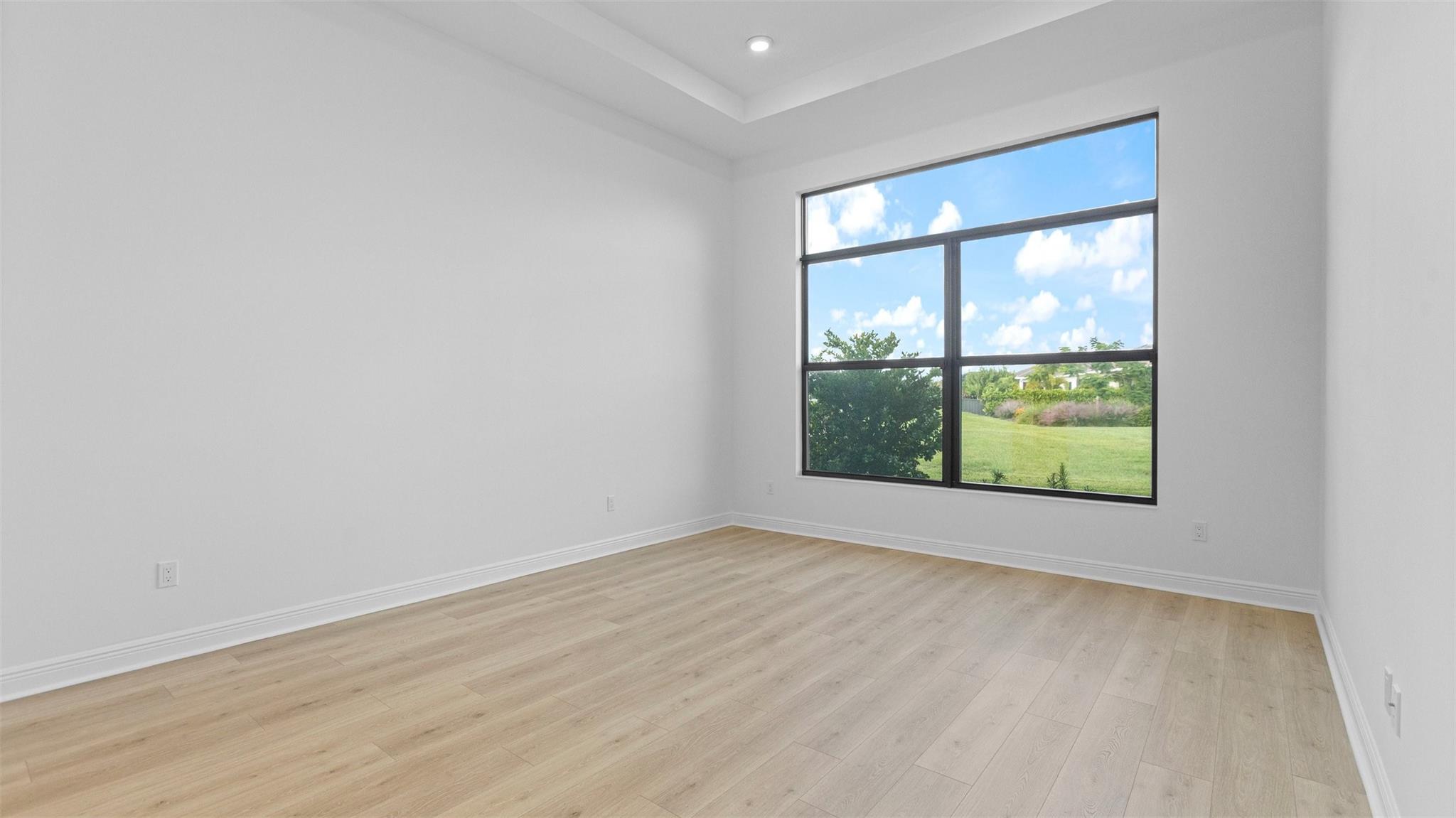 CRESSWIND PALM BEACH - Residential