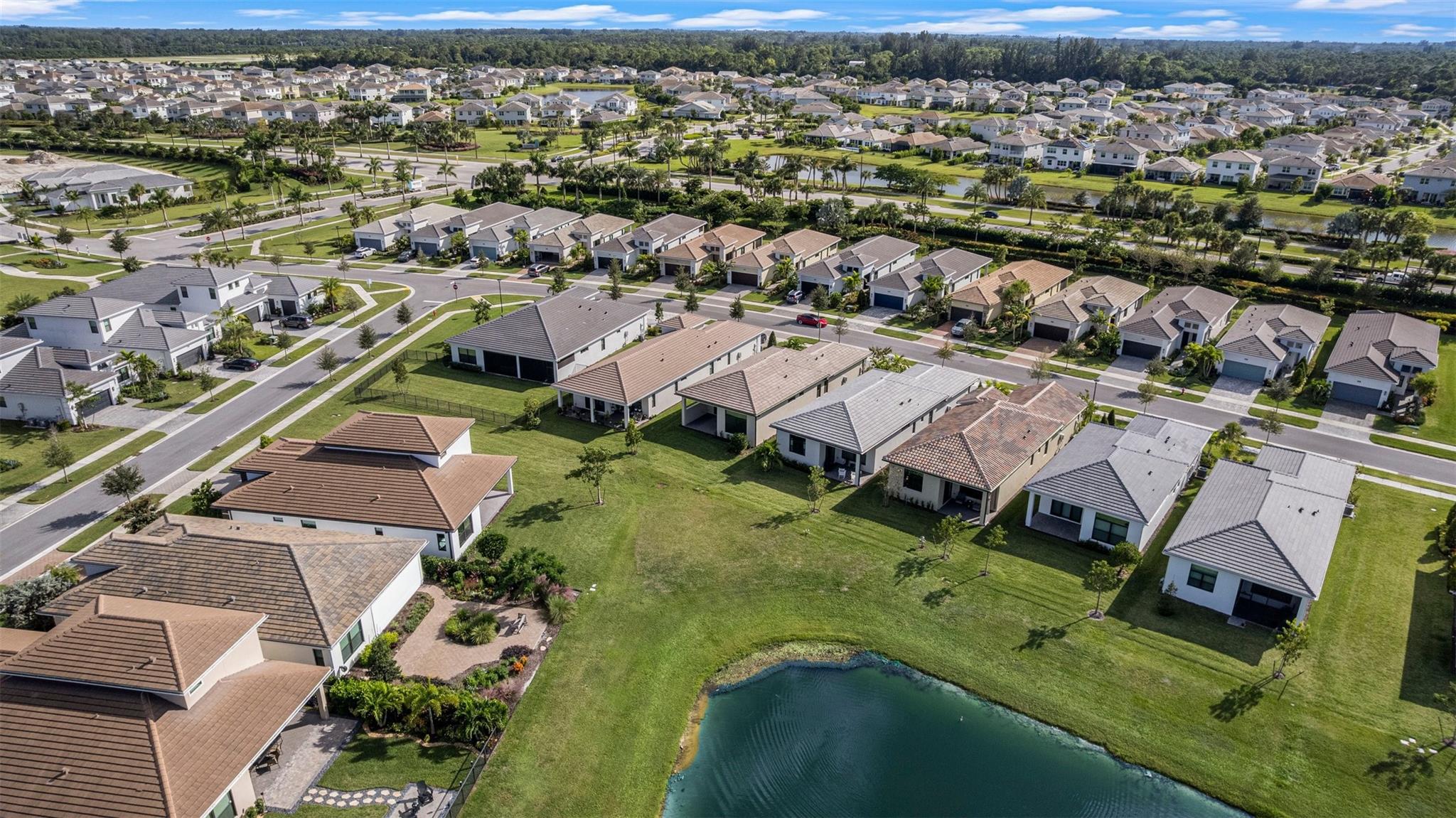 CRESSWIND PALM BEACH - Residential