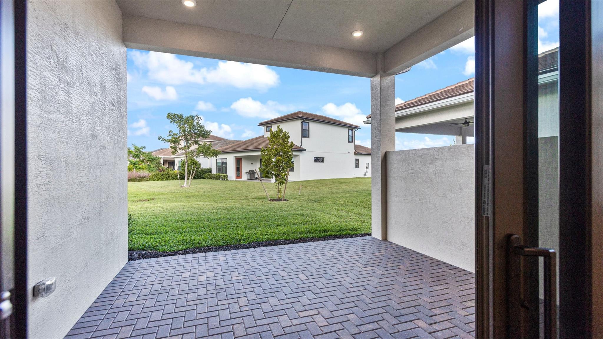 CRESSWIND PALM BEACH - Residential