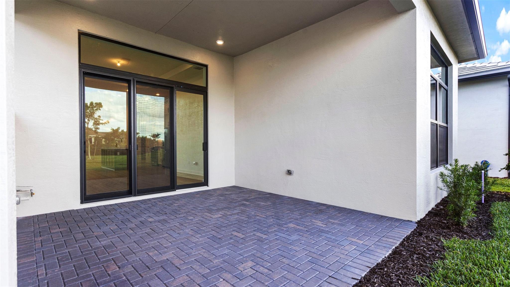 CRESSWIND PALM BEACH - Residential