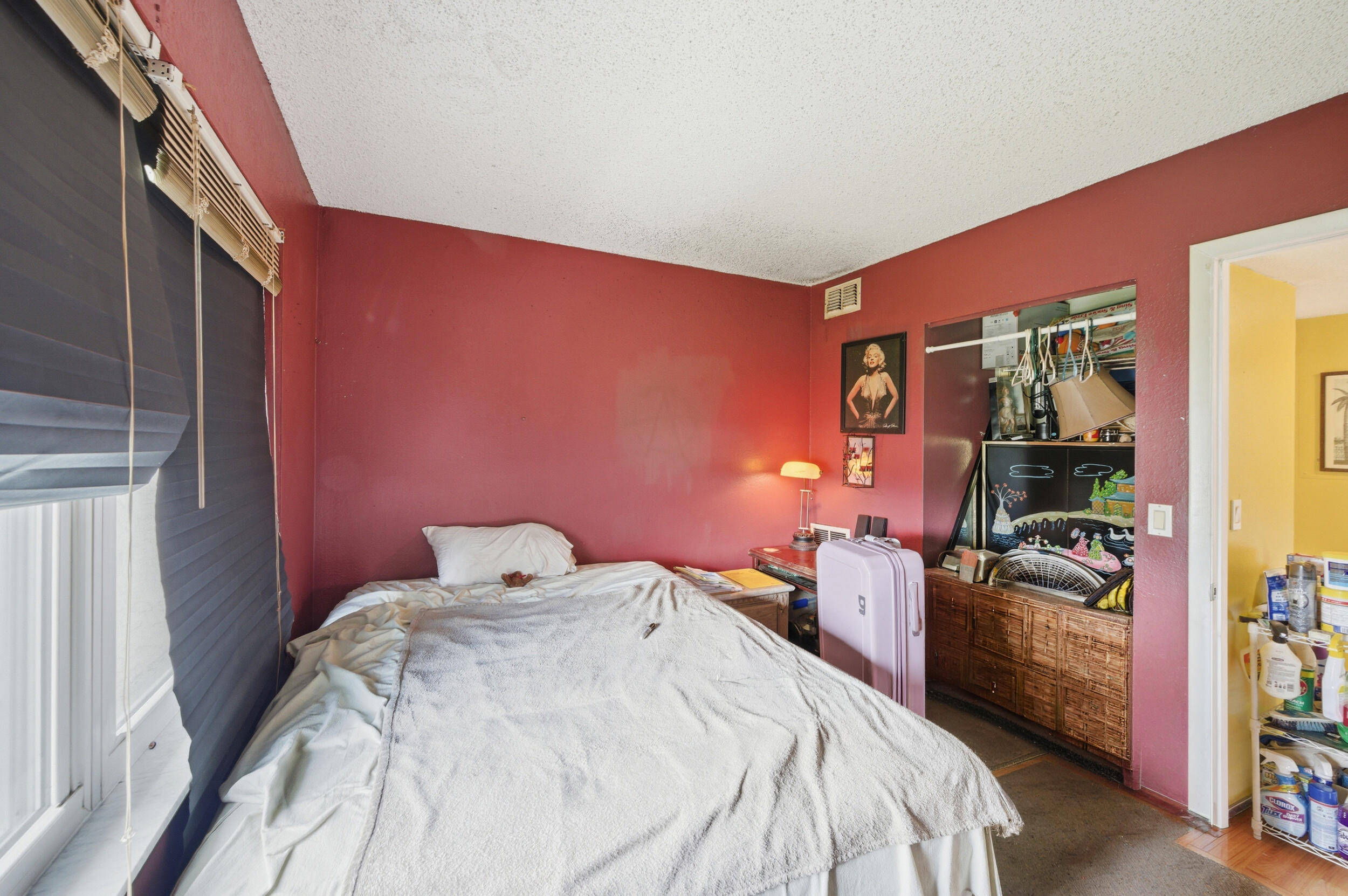 MIDPORT PLACE I, A CONDOMINIUM - Residential