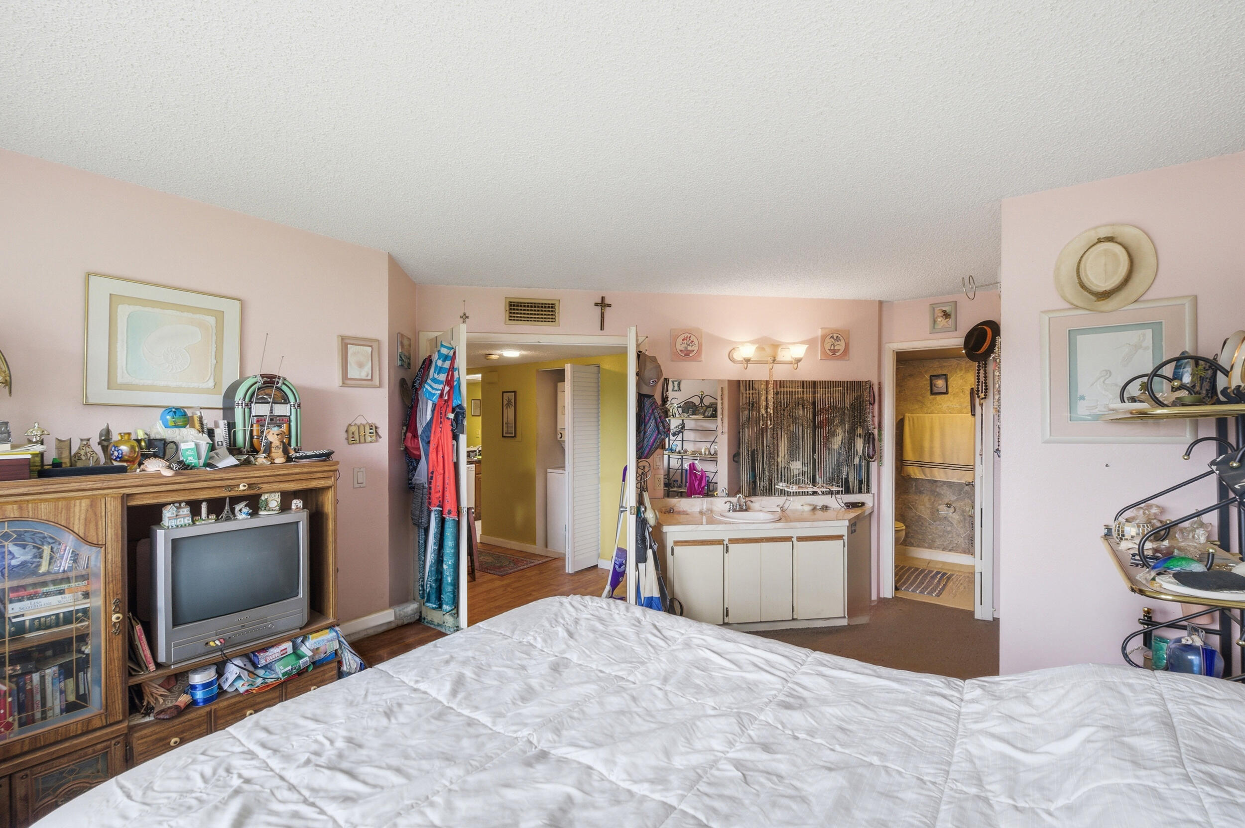 MIDPORT PLACE I, A CONDOMINIUM - Residential