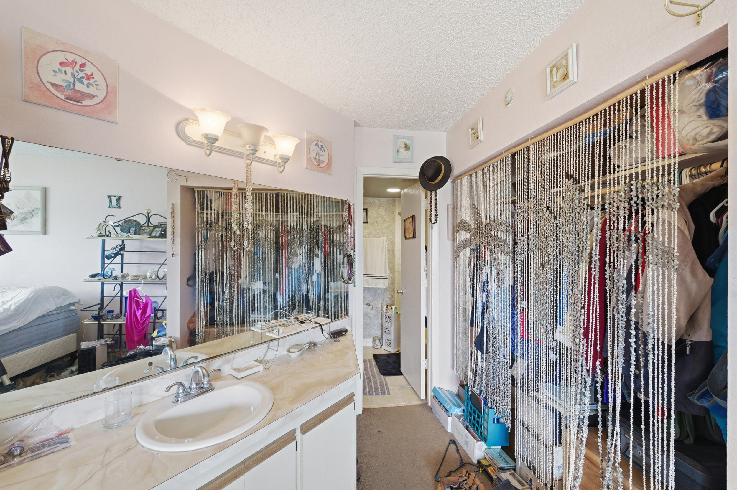 MIDPORT PLACE I, A CONDOMINIUM - Residential