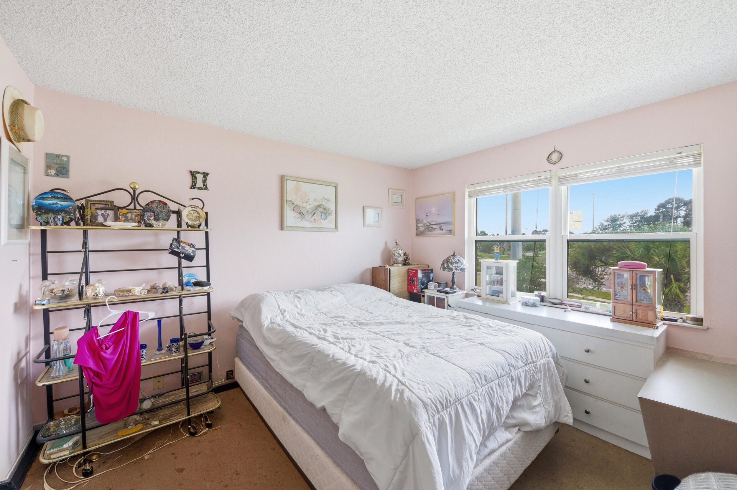 MIDPORT PLACE I, A CONDOMINIUM - Residential