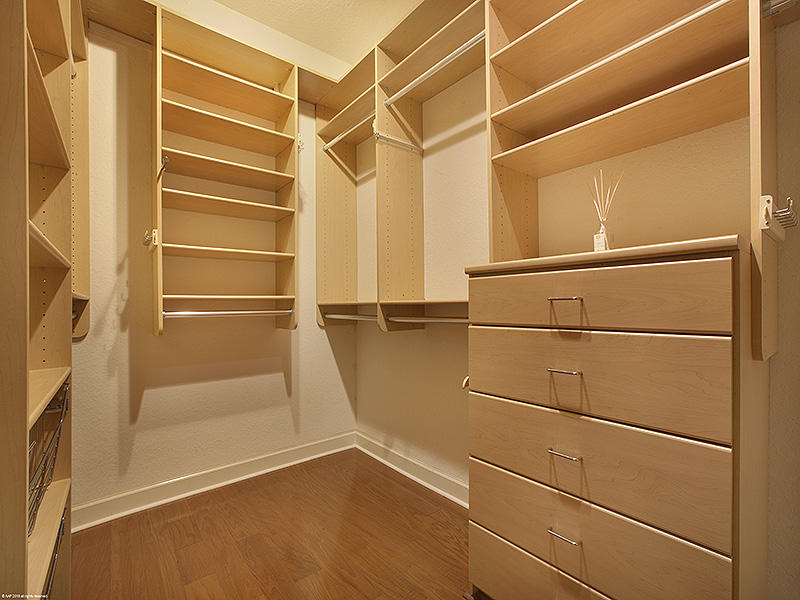 JUPITER ISLAND - Residential