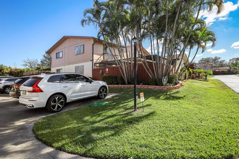 A home in Lake Worth