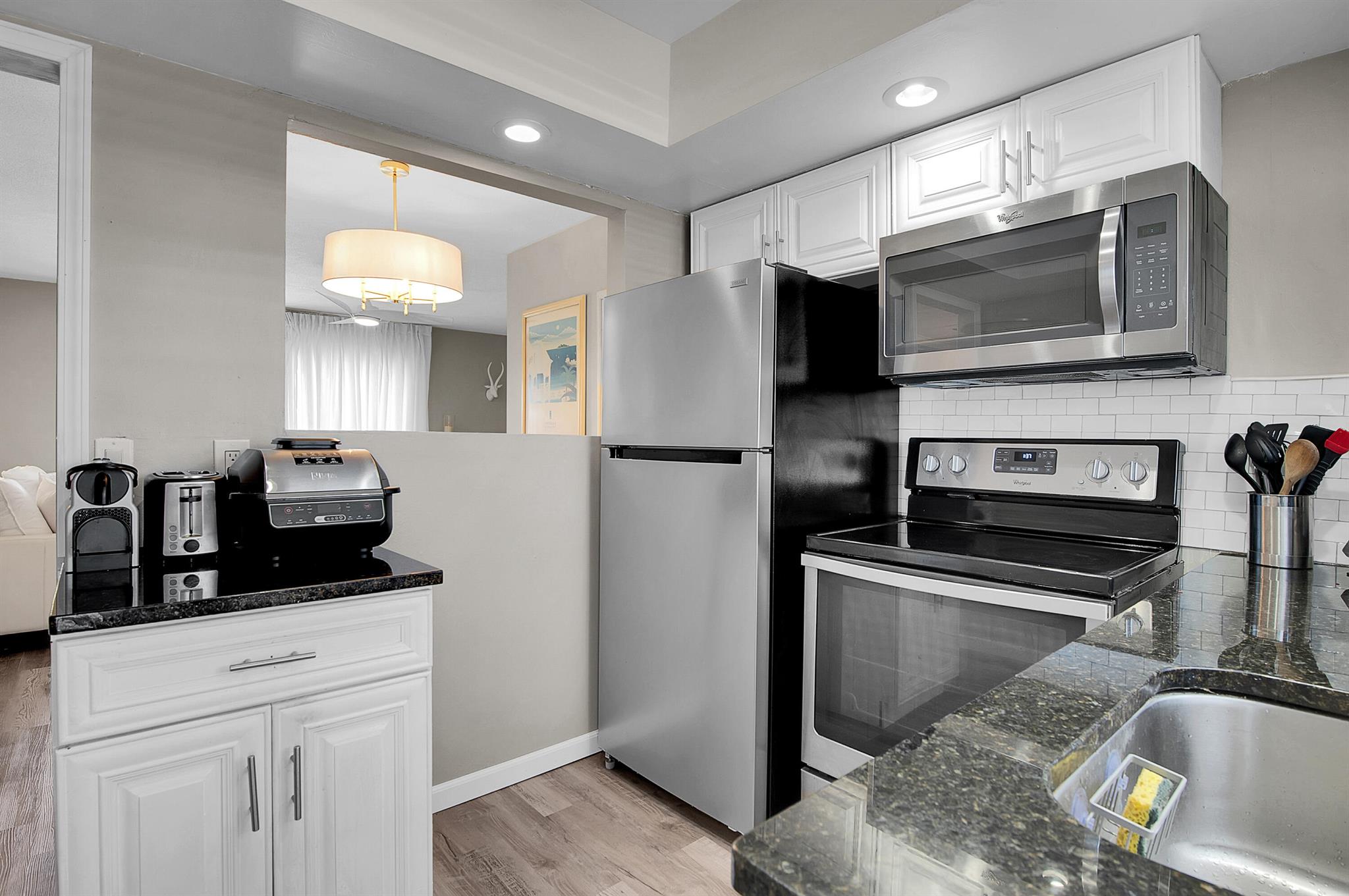 FOUR SEA SUNS CONDO - Residential