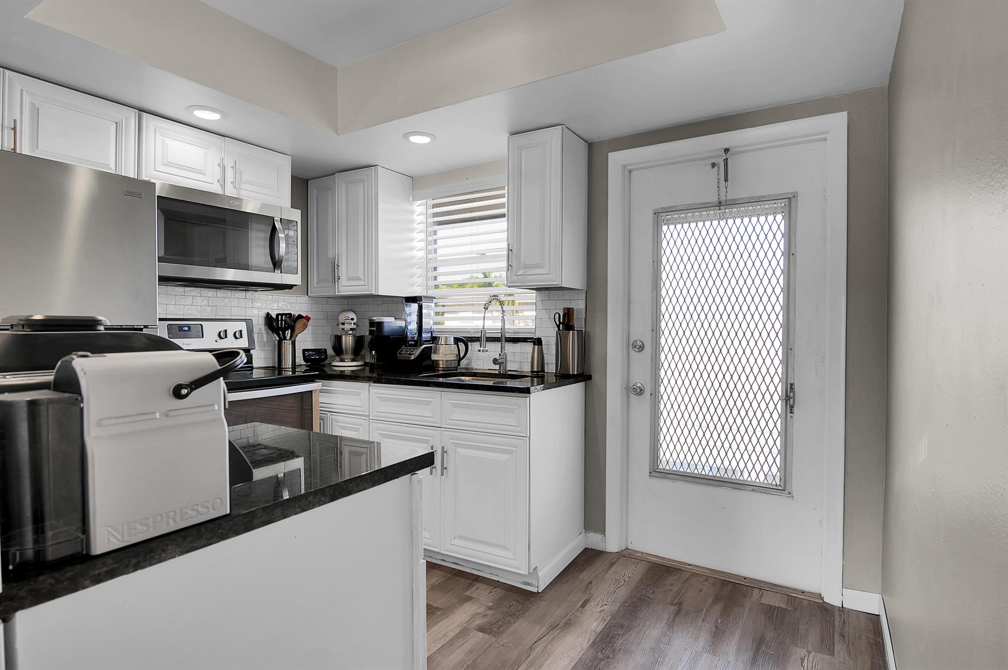 FOUR SEA SUNS CONDO - Residential