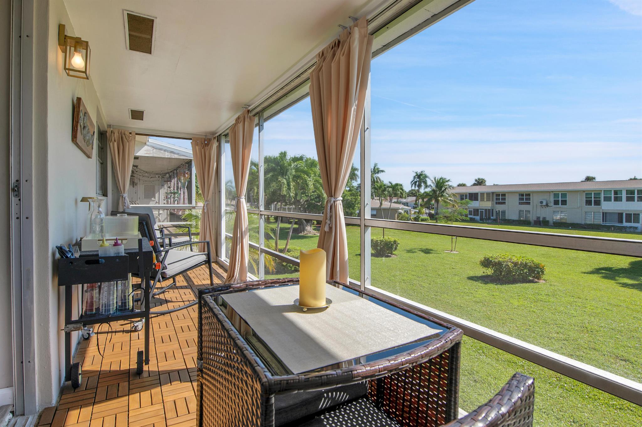 FOUR SEA SUNS CONDO - Residential