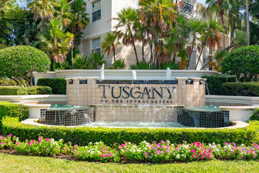 Photo of 3402 Tuscany Way, Boynton Beach, FL 33435 (MLS # B26087745)