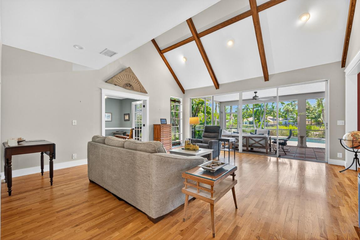 RIVER RIDGE - Residential