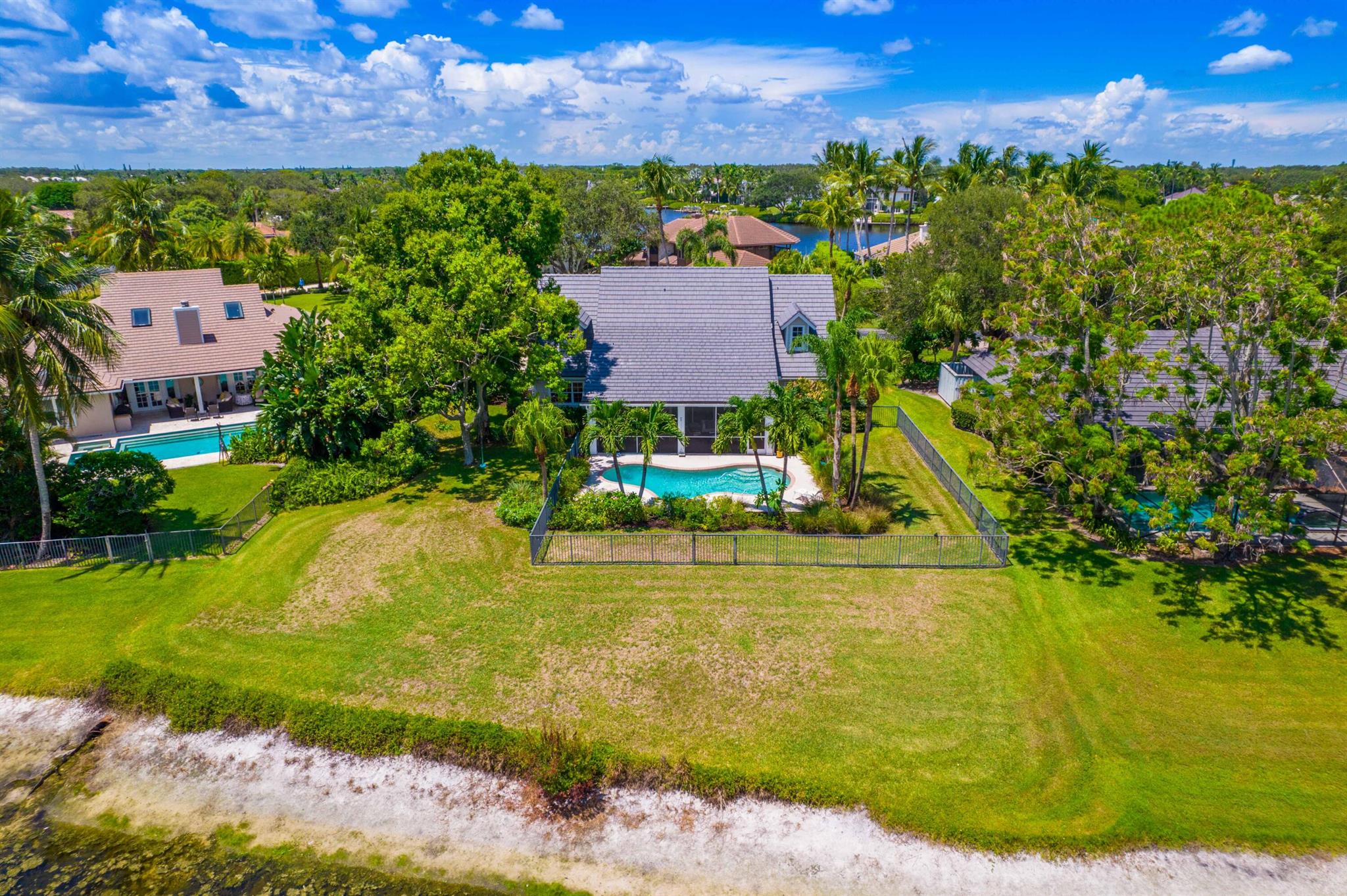 RIVER RIDGE - Residential