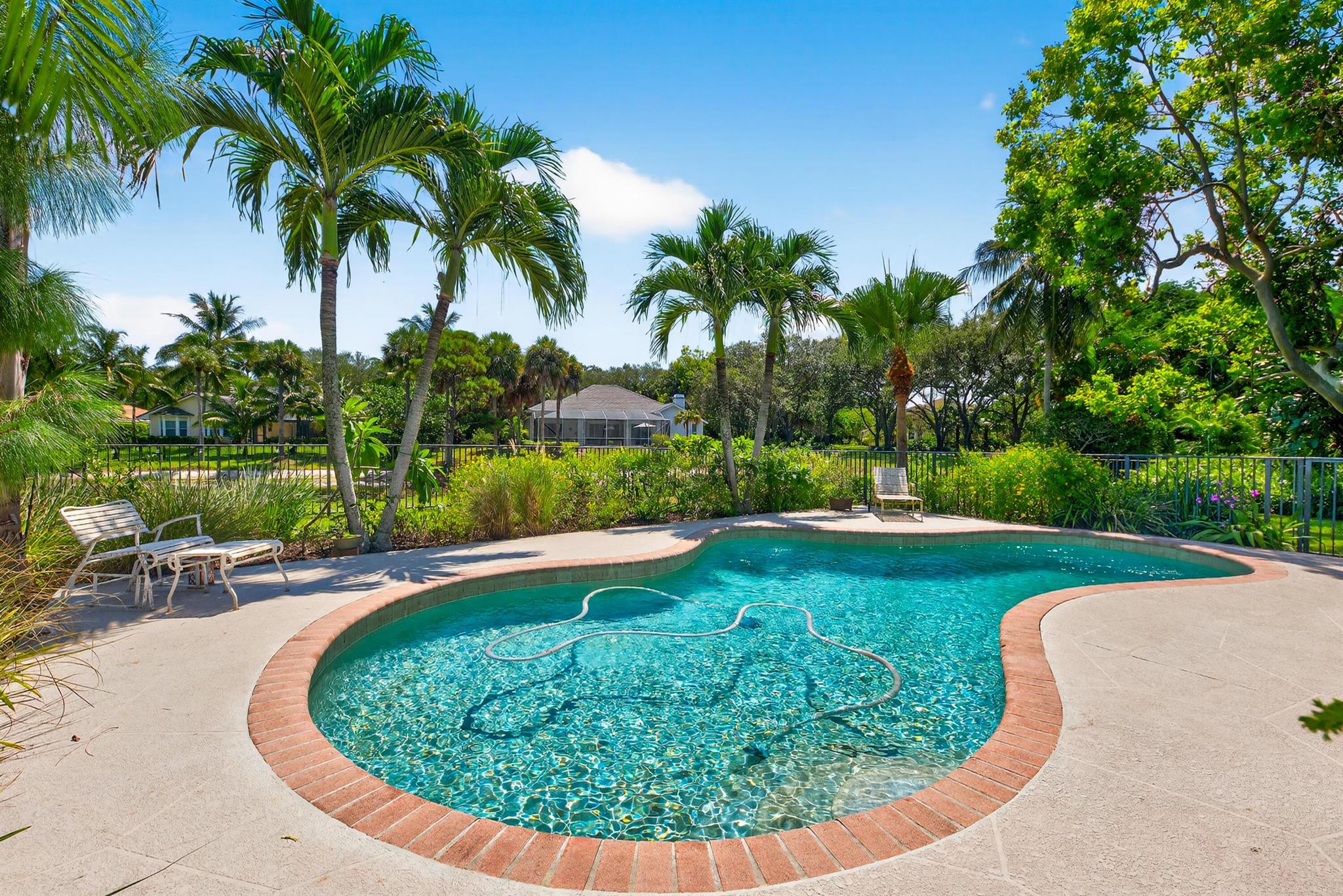 RIVER RIDGE - Residential