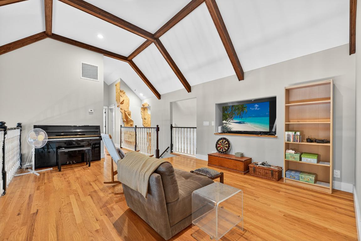 RIVER RIDGE - Residential