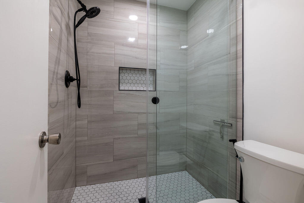 KARANDA VILLAGE V-B CONDO - Residential