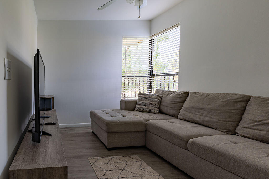 KARANDA VILLAGE V-B CONDO - Residential