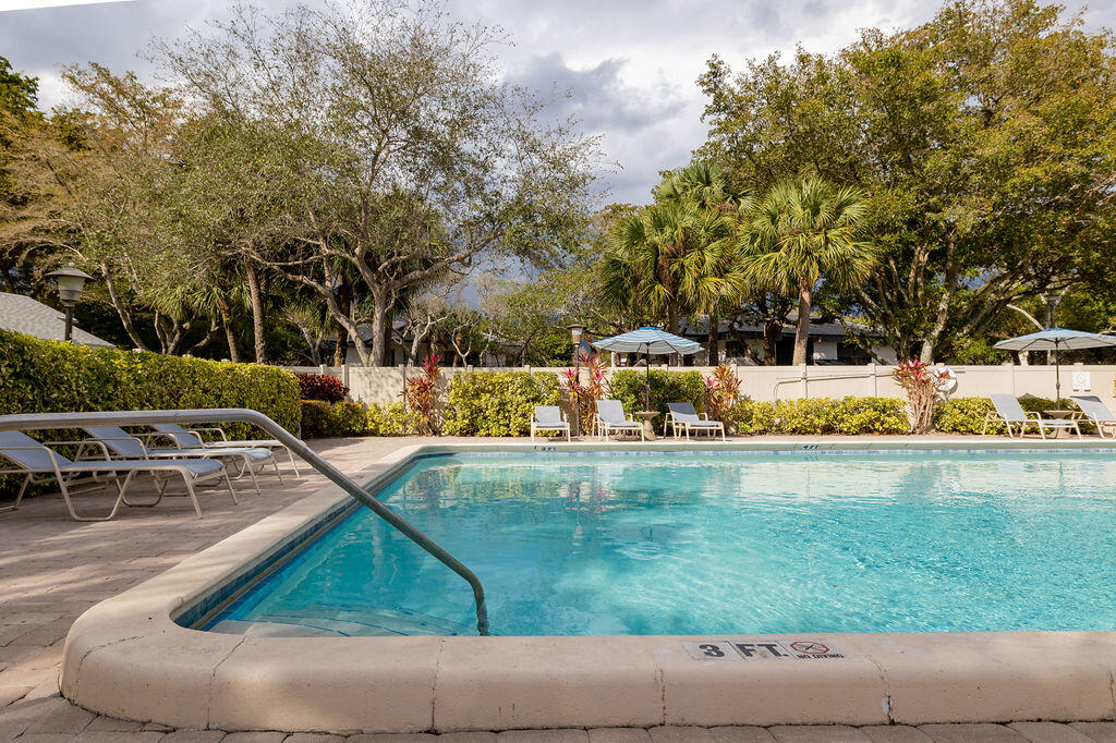 KARANDA VILLAGE V-B CONDO - Residential