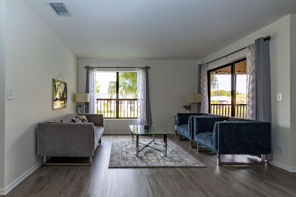 KARANDA VILLAGE V-B CONDO - Residential