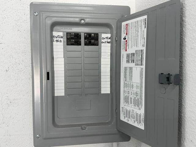 3925 Investment Lane 32