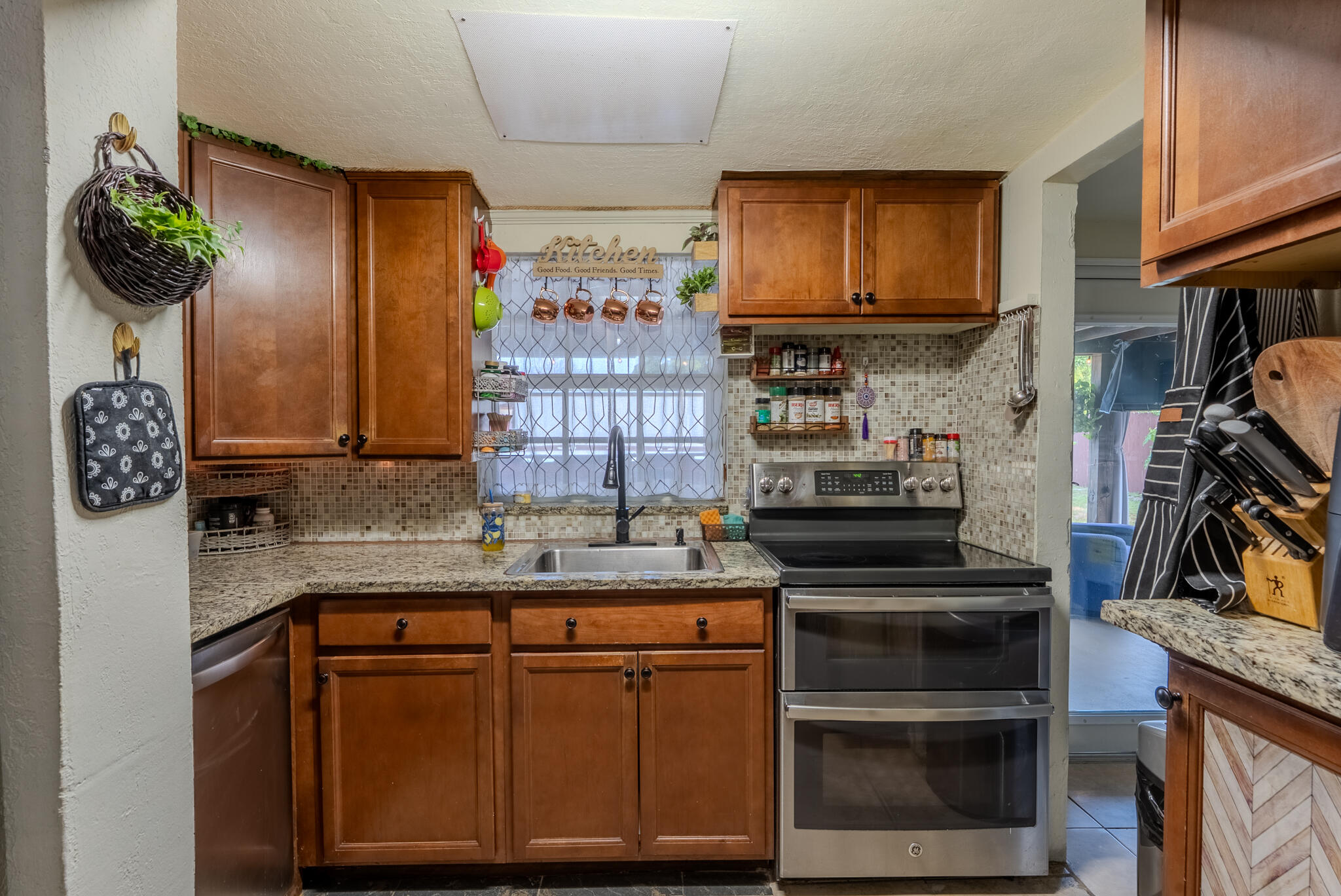 RELLAND PARK - Residential