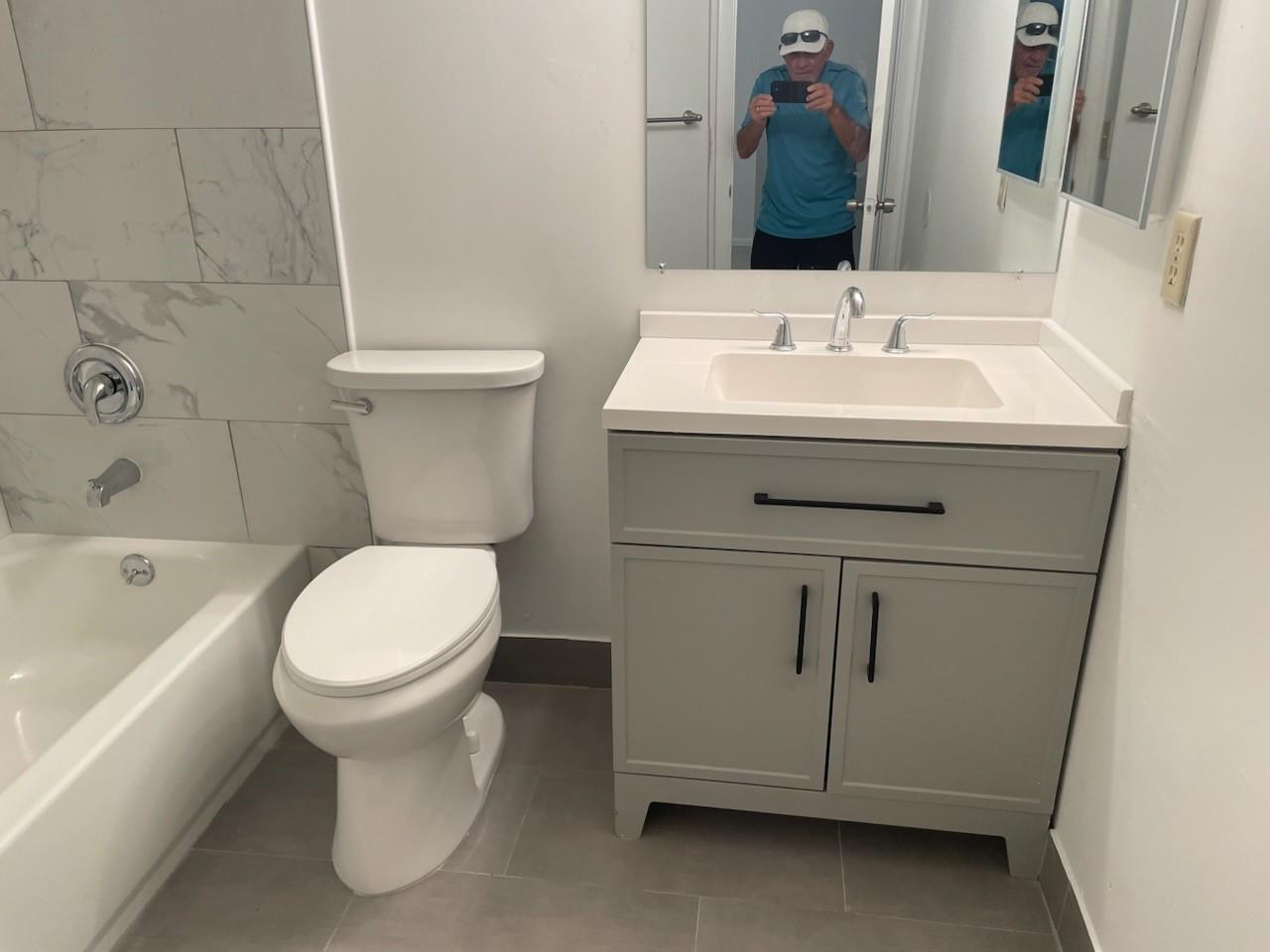 Edgewater Condo - Residential Lease