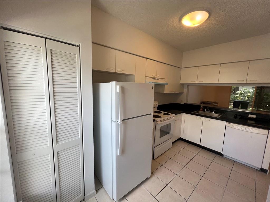 Fiesta Townhomes - Residential