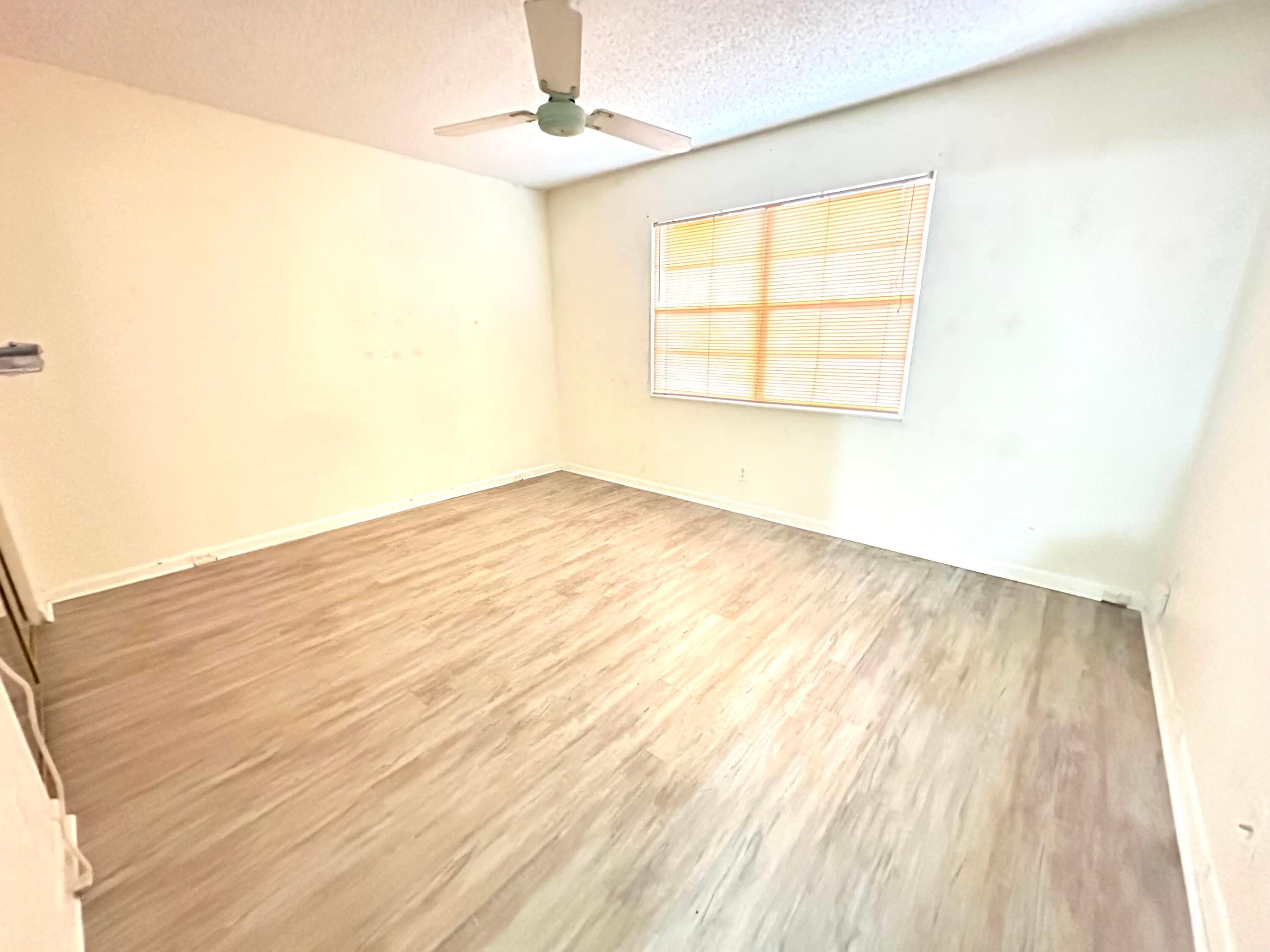 GRANADA VILLAGE B CONDO - Residential