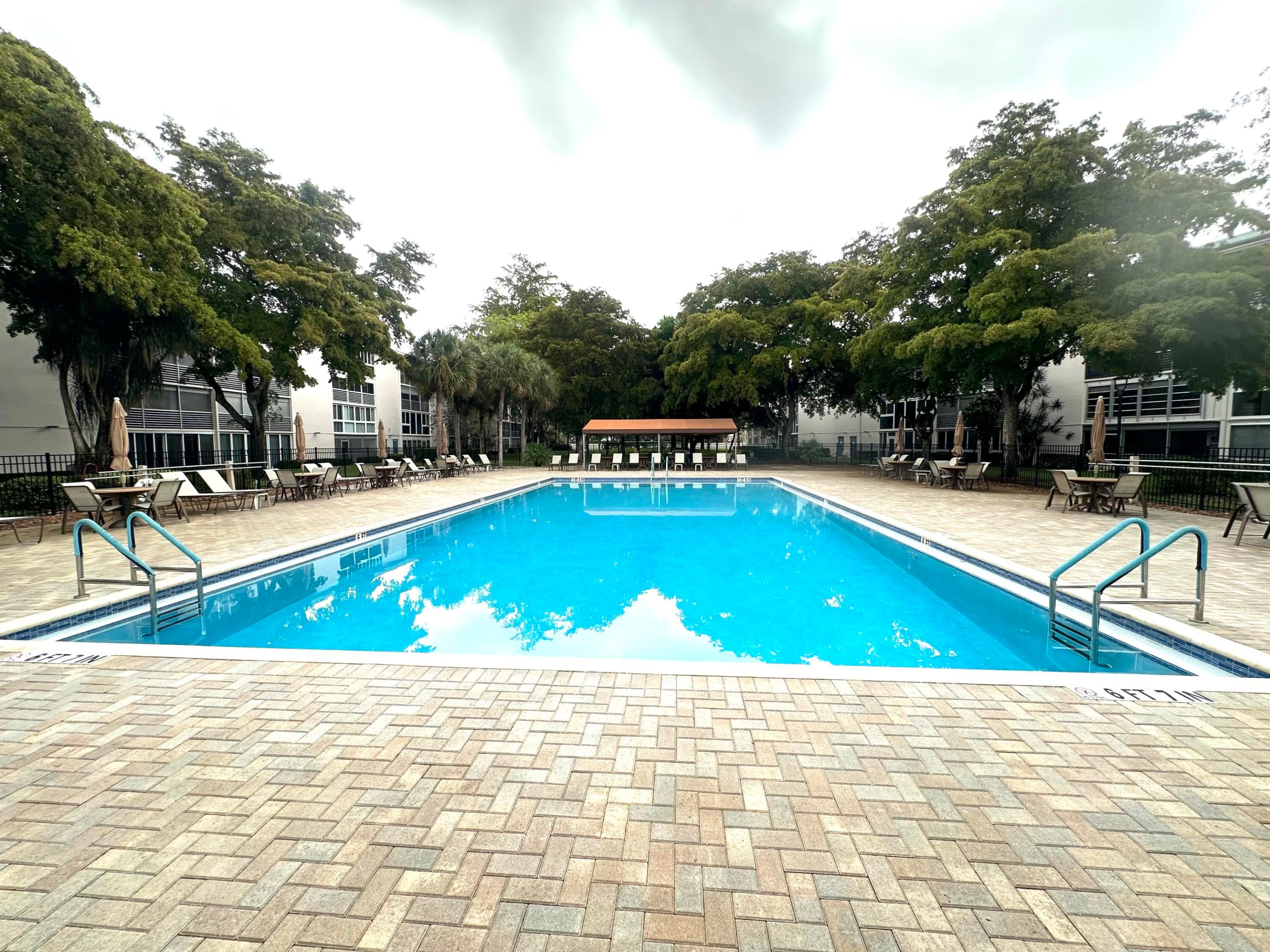 GRANADA VILLAGE B CONDO - Residential