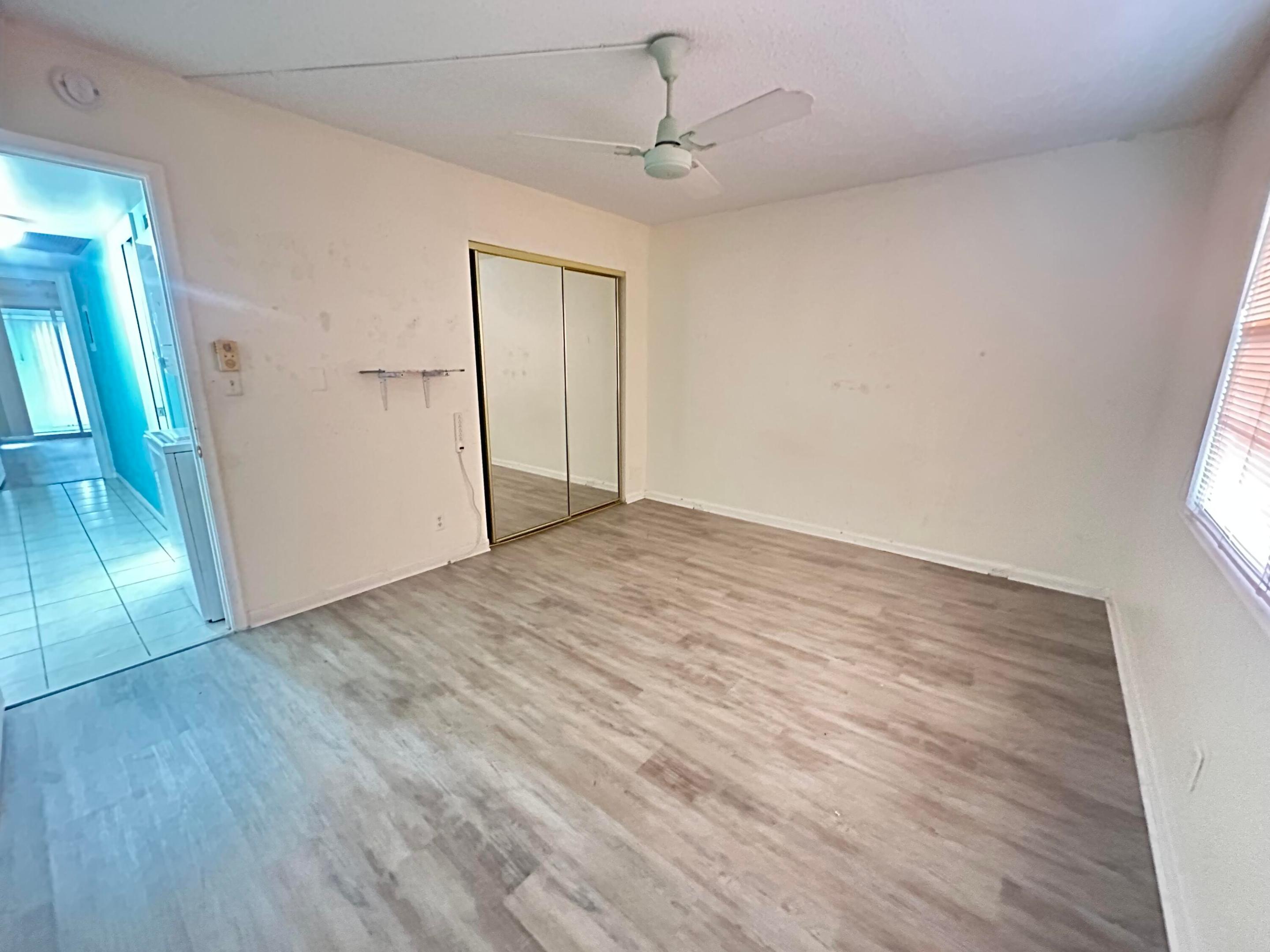 GRANADA VILLAGE B CONDO - Residential