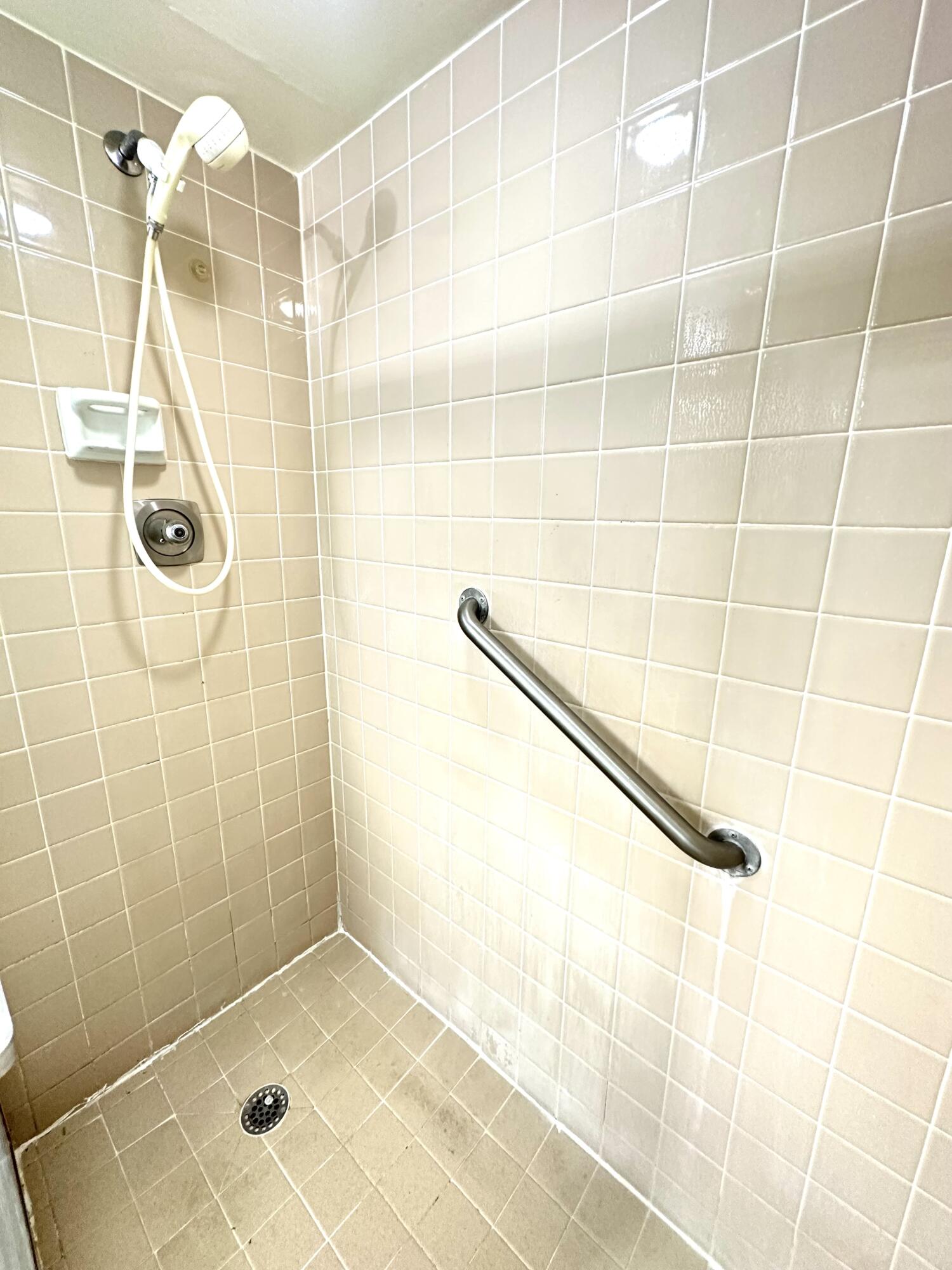 GRANADA VILLAGE B CONDO - Residential