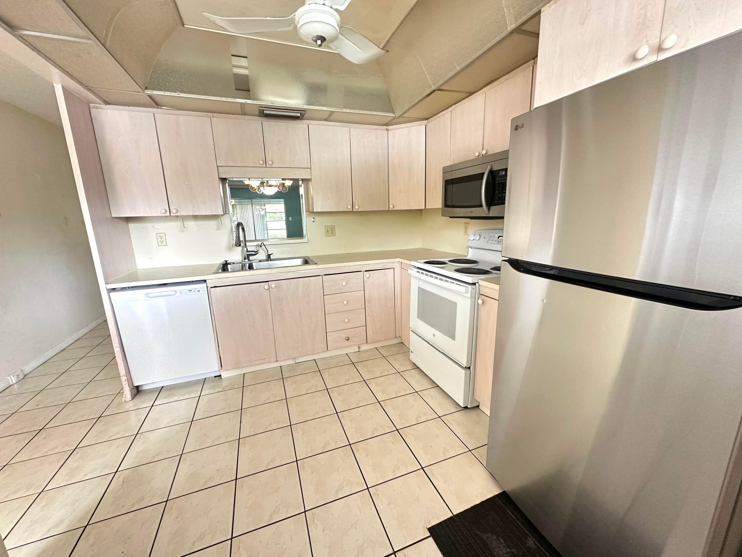 2005 Granada Drive K1