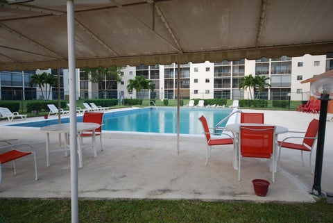 Tiny photo for 5917 Via Vermilya #308, Lake Worth, FL 33462 (MLS # B26051939)